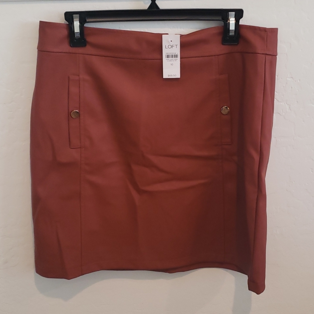 Beautiful Brand New Leather Loft Skirt, Size 10